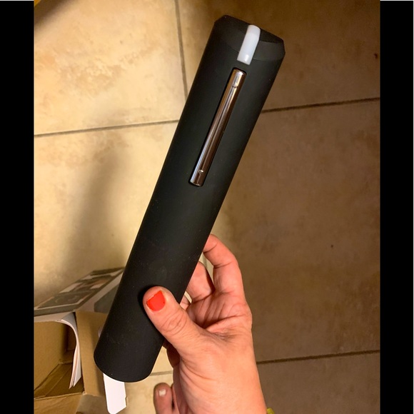 Brookstone Other - automatic wine opener 🍷